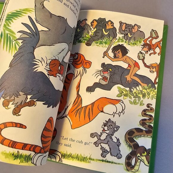 The Runaway Wolf Cub Walt Disney Productions 1980 Hardcover Book Club Edition - Picture 10 of 12